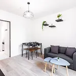 Guestready - Bright Stay Near Attractions