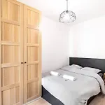 Guestready - Bright Stay Near Attractions
